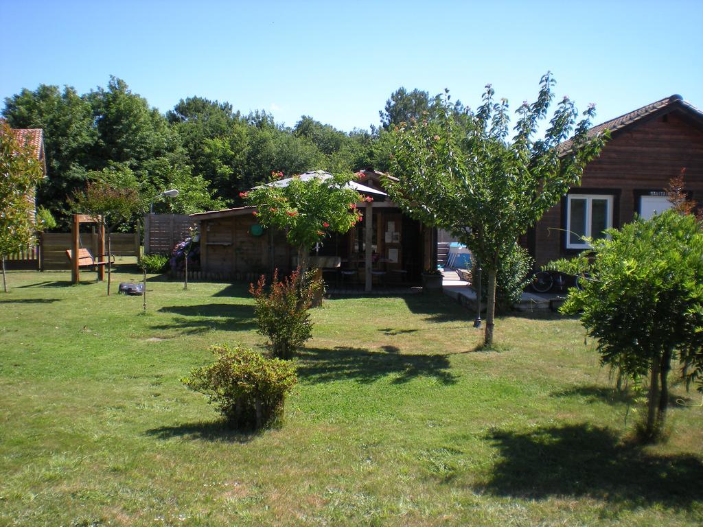 Camping Familial Les Chalets D'Uza المظهر الخارجي الصورة