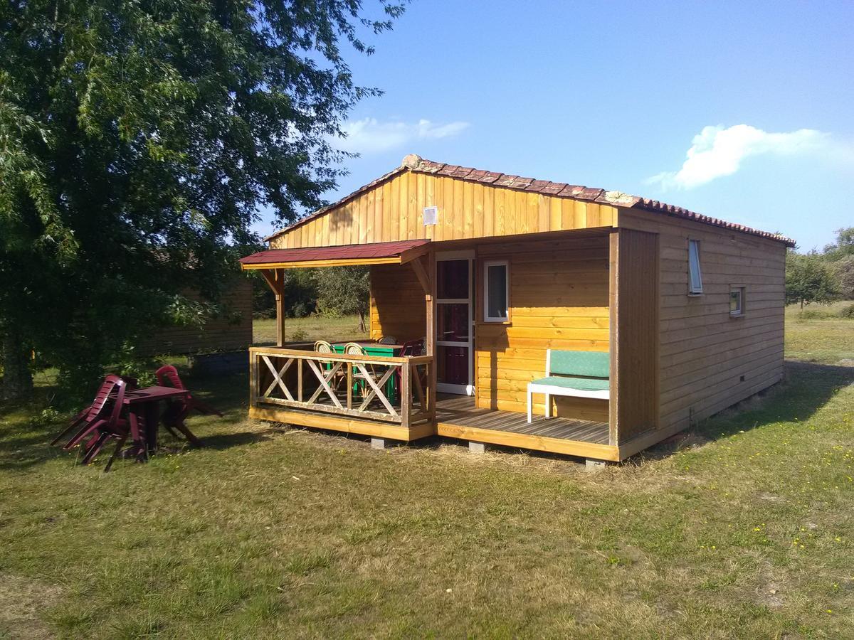 Camping Familial Les Chalets D'Uza المظهر الخارجي الصورة