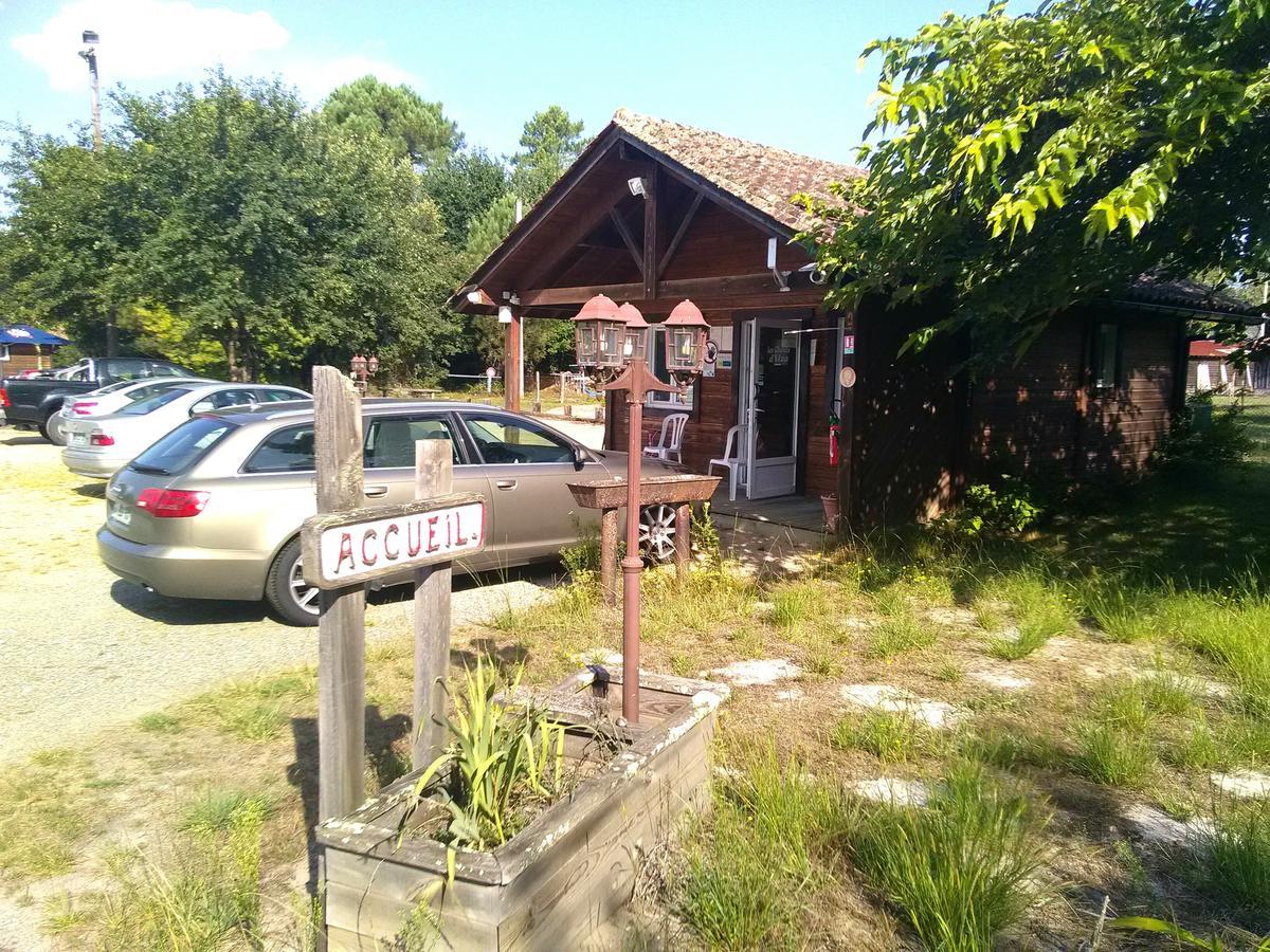Camping Familial Les Chalets D'Uza المظهر الخارجي الصورة